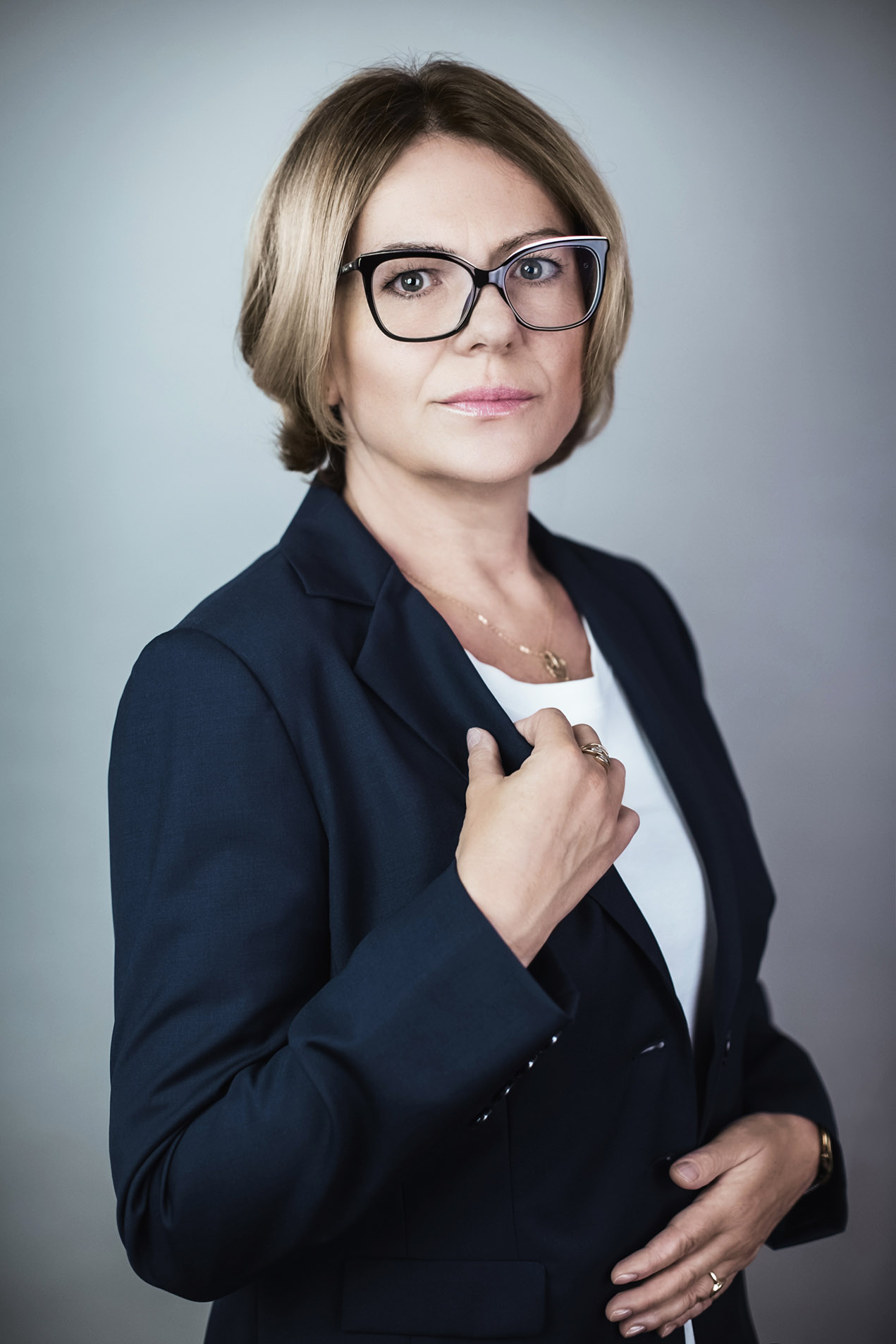 ODZ - Obowiązki i odpowiedzialność biegłego rewidenta w zakresie wykrywania i ujawniania oszustw podczas badania sprawozdań finansowych